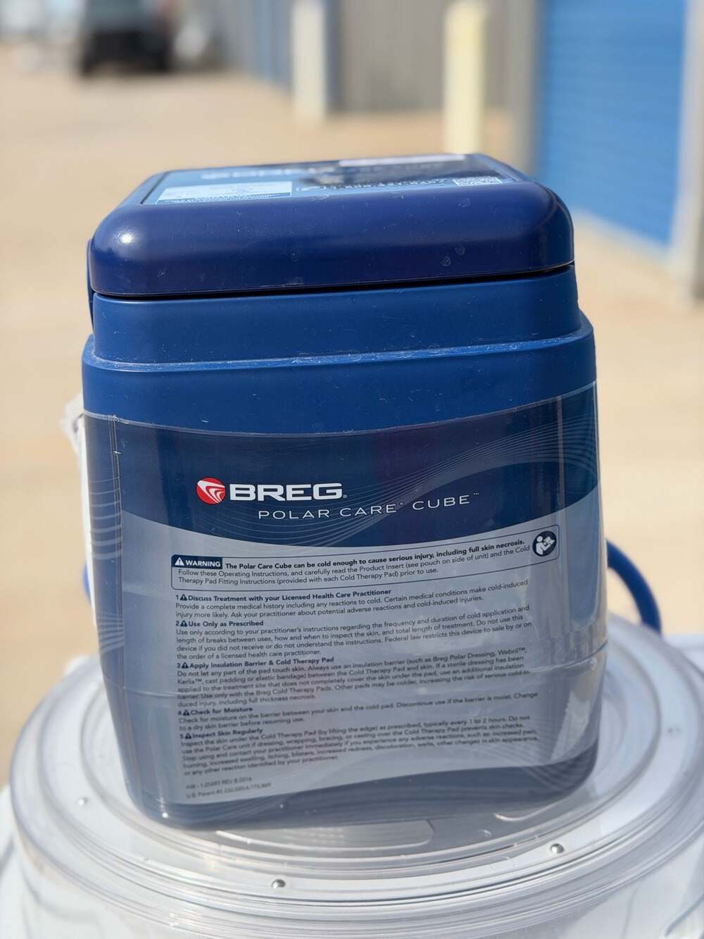 Breg Polar Care Cube Cold Therapy System with XL Knee WrapOn Pad